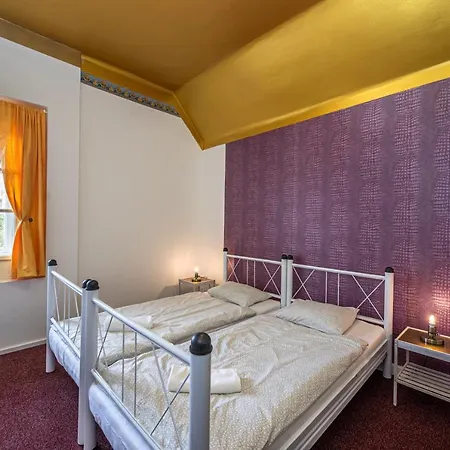Imperia Hostel