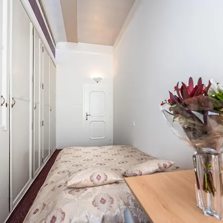 Imperia Hostel